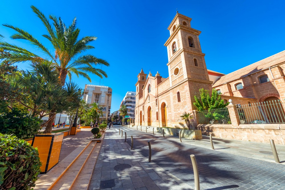 zabytkowy kościół w Torrevieja